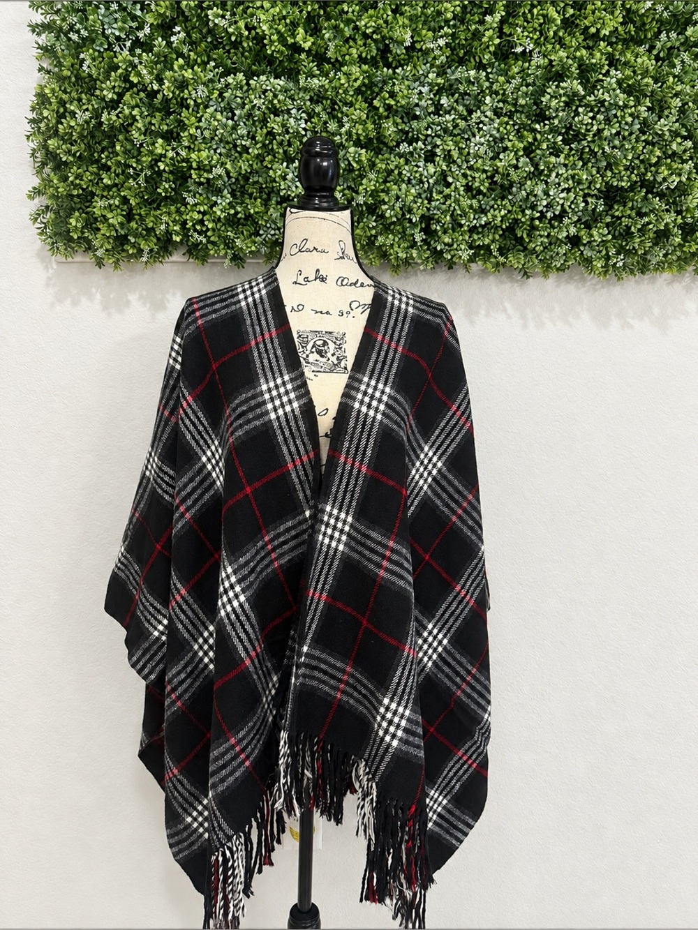 V. FRAAS Black Red White Plaid Poncho Wrap Fringe One Size